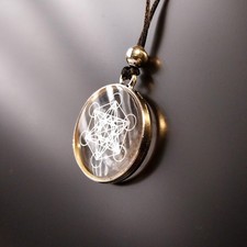 Harz Anhänger Wendeamulett