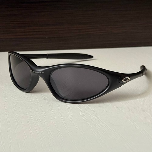Sunglasses oakley minute - minute, 1.0