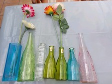 7 bunte Dekovasen IKEA und Montana mit Stoffblumen DEKO Glasflaschen