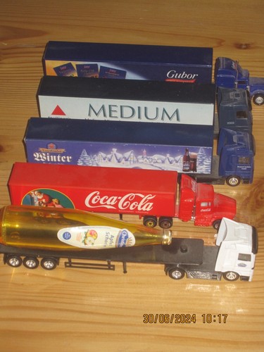 Fünf werbetrucks coca - fünf, cola