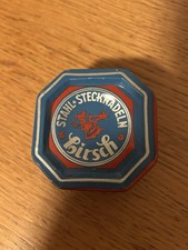 Kleine, hübsche Blechdose für Stahlstecknadeln der Firma Hirsch