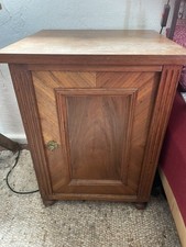 Gründerzeit Nachtkästchen