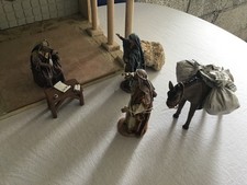 Krippenfiguren aus Ton stoffkaschiert Herbergssuche  17cm