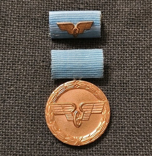 Medaille ddr für treue - medaille,