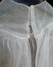 Taufkleid Mütze und Tür Kinder 1960 Handarbeit Baumwolle und Stickerei.  Neu