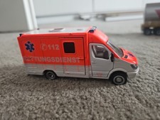 SIKU * Rettungsdienst * RTW  2108 * 1936 * Mercedes Benz Modellauto