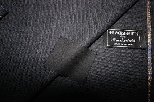 100 ganzwolle kammgarn - 100%,