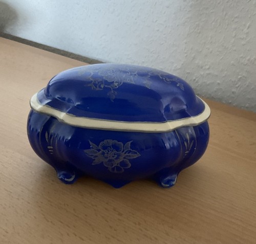Alte wunderschöne kleine
