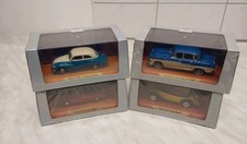 Modellauto Konvolut Vitrine