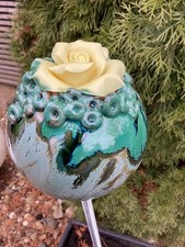 KUGEL grün mit Blüte -