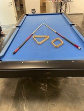 Buffalo Billardtisch 9 Fuß – Profiqualität, Top Zustand, inkl. Zubehör