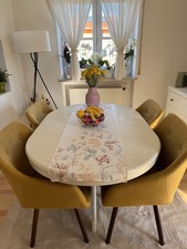 Ovaler Ikea Esstisch in weiß