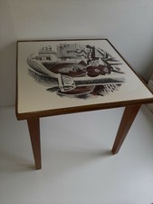 alter Blumenhocker Hocker Beistelltisch Tisch 29 cm hoch DDR mit Fliesen