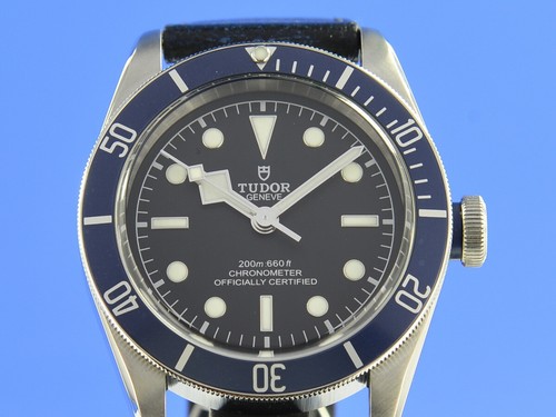 Tudor black bay 79230b - tudor,