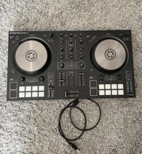 Native Instruments Traktor Kontrol S2 MK3 2-Kanal DJ Controller