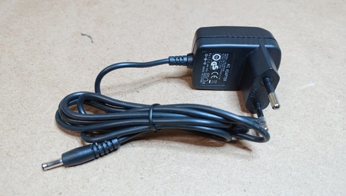 AC/DC-Adapter/Netzteil