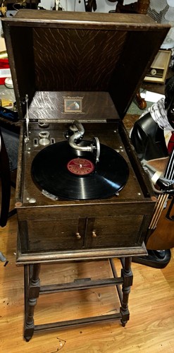 His master voice - his, master’s