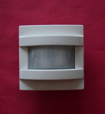 Gira Automatikschalter  reinweiss 83216