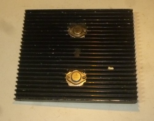 Kühlkörper mit 2n3055 - mit, x