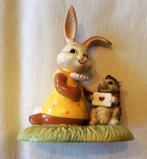 Goebel Figur Ostern -  Hase