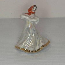 DULEVO porcelain Figurine