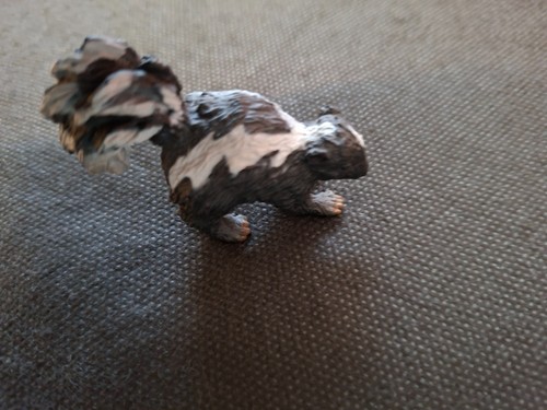 Skunk figur von collecta - skunk,