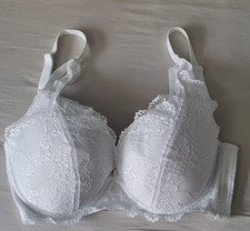 Weißer Spitzen BH++Gr