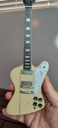 Johnny winter 1964 gibson - johnny,