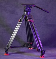 Sachtler Video 18 S1 MCF Speedlock CF Stativ mit Mittelspinne und Füßen