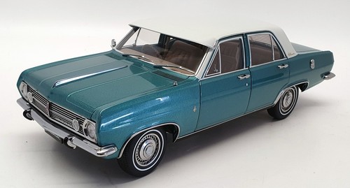 Autoart scale diecast - 1/18,