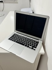 Apple MacBook Air 13" (2017) -