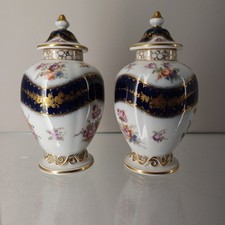 KPM Berlin Paar Deckelvase