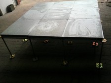 Doppelboden mit Untergestell 9 m² Fläche 60 × 60 × 4 cm komplett