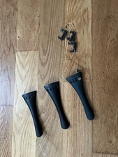 3 Saitenhalter aus Ebenholz und 4 Feinstimmer schwarz