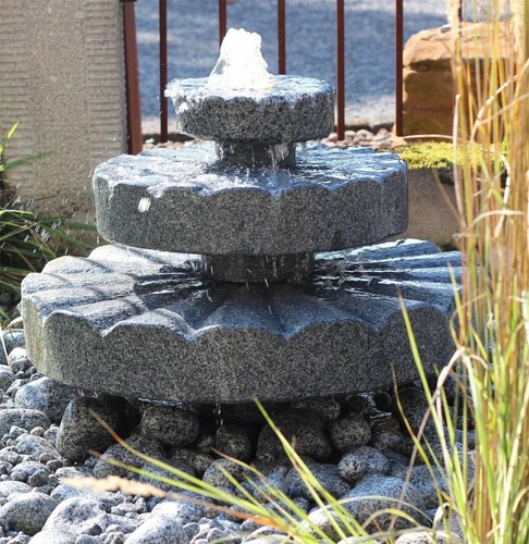 Granit pyramide zichi - granit,