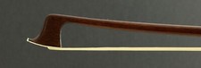 Alter Geigenbogen Silbermontiert aus Fernambuk, Silver mounted violin bow