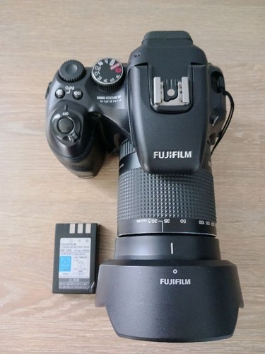 Fujifilm finepix s200exr - finepix,