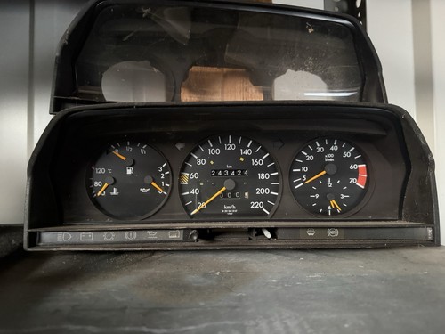 Mercedes benz w201 190e - benz,