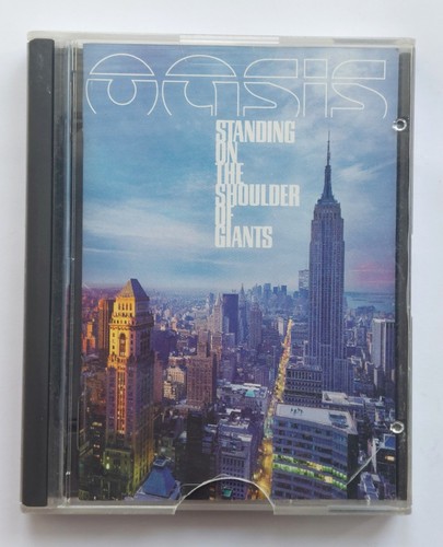 Oasis standing the shoulder - oasis,