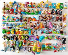 Ü Ei Figuren Konvolut Sammlung aus Serien von 2007 bis 2015