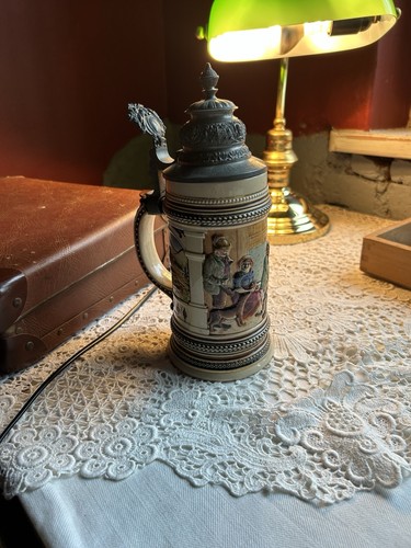 Alter bierkrug mit - alter,