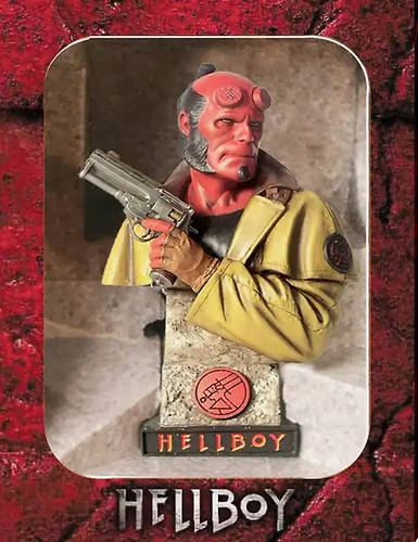 Hellboy dvds director s - hellboy, dvds,