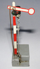 DDR ? H0 Hauptsignal elektrisch 10,5 cm Mast vintage Blech Metallguss beleuchtet