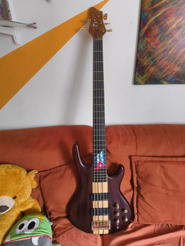 Bass saiten active - hk,, active.