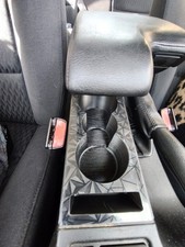 Getränkehalter Ablage vorne