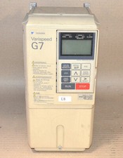 Yaskawa Frequenzumrichter CIMR- G7A23P7 Spec:23P71C Varispeed G7