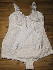 LUXUS PUR: Felina LUXOR Spitzenbody 5091, 95 Cup E, natur, guter Zustand