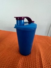 Tupperware Trinkbecher 330 ml blau mit Deckel auslaufsicher NEU / OVP