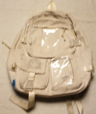 Cremeweißer Schulrucksack mit Reißverschluss, vielen Taschen und Schnallen