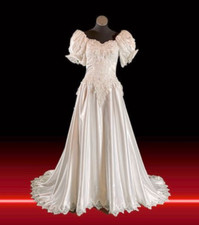 Hochzeitskleid mit Hutschleier Design "San Patrick" Gr 36 hochwertig verarbeitet